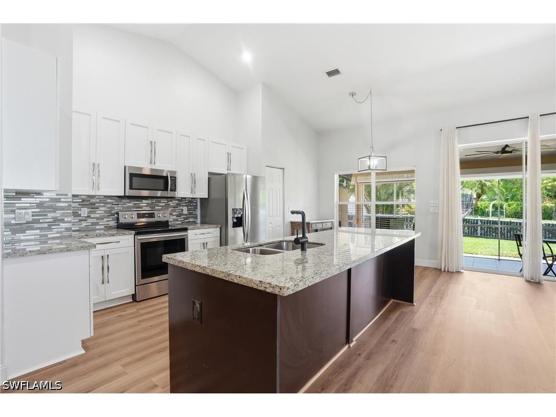 670 Lambton Lane Naples FL 34104 226023599 image6
