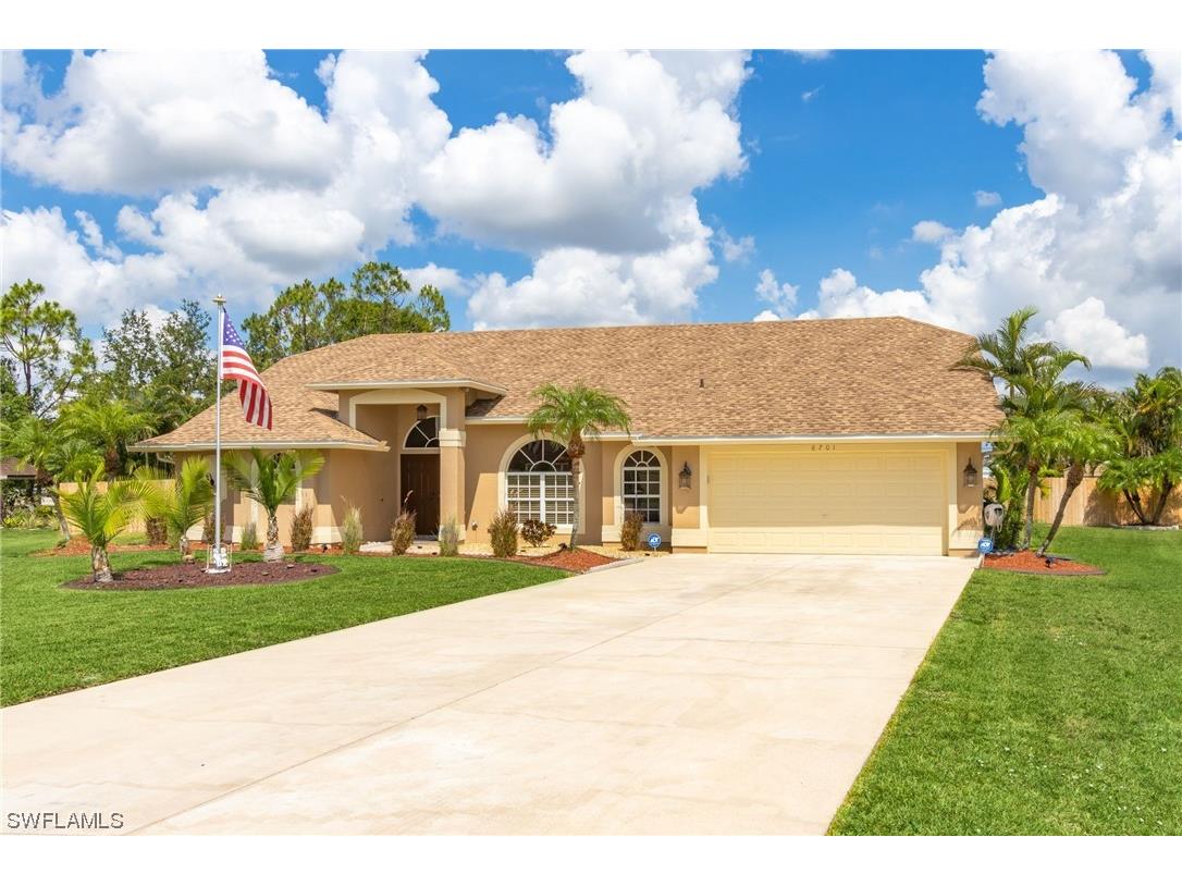 6701 Eagle Tree Court North Fort Myers FL 33917 223039068 image1