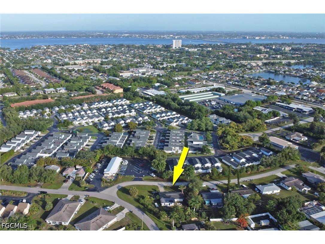 6701 Fiesta Lane Fort Myers FL 33919 2026022114 image3