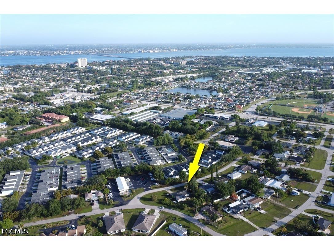 6701 Fiesta Lane Fort Myers FL 33919 2026022114 image5