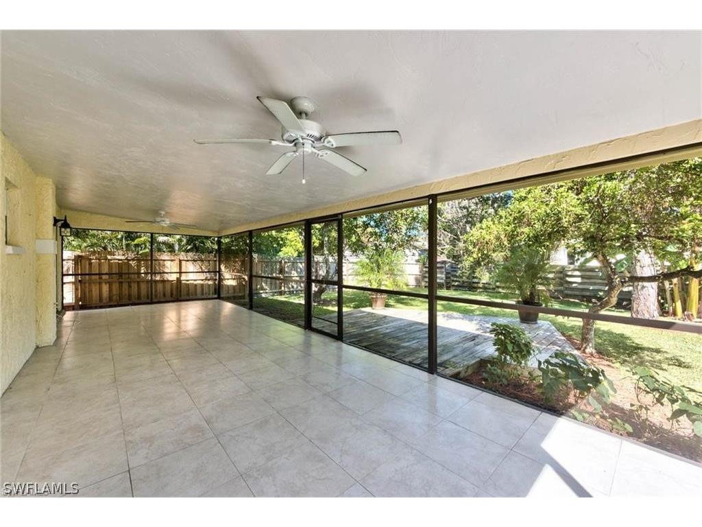 671 98th Avenue N Naples FL 34108 226010909 image2
