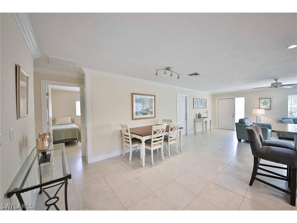 671 98th Avenue N Naples FL 34108 226010909 image9