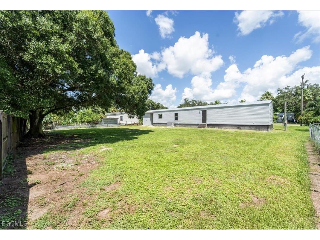 671 Bennett Avenue Labelle FL 33935 2026005983 image16