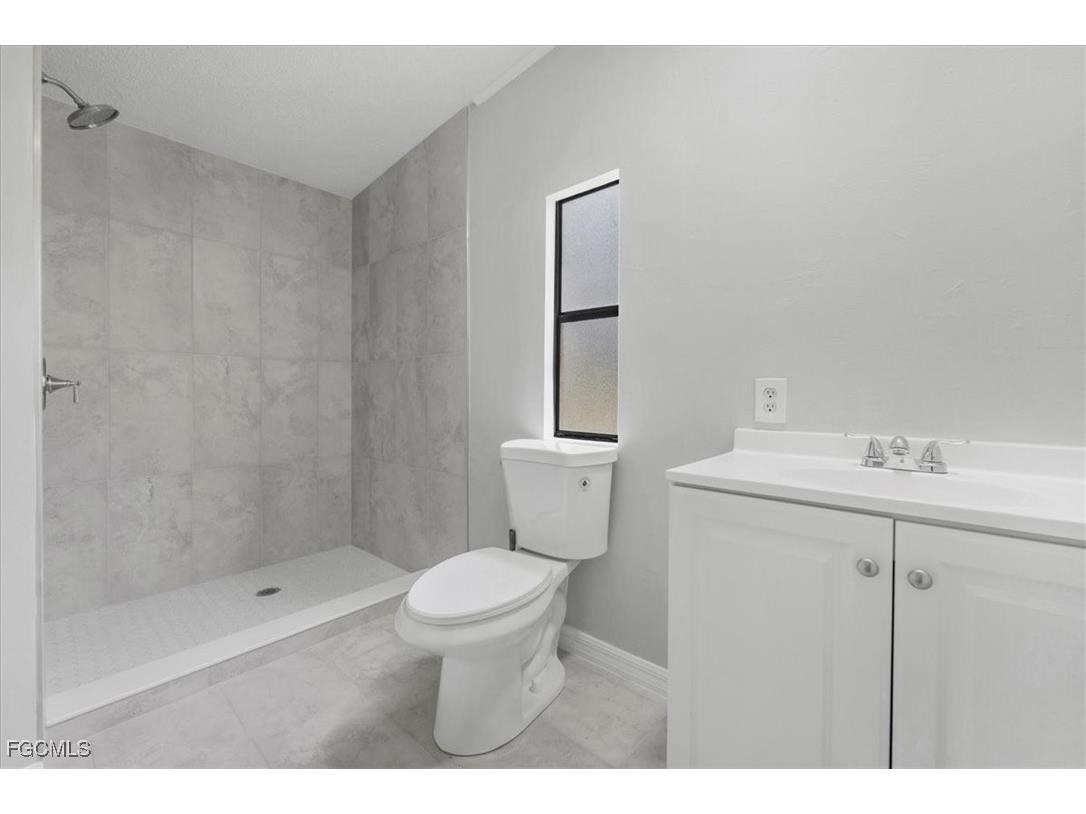 671 Bennett Avenue Labelle FL 33935 2026005983 image5