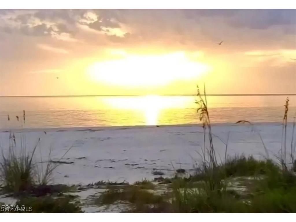 671 E Gulf Drive #1B3 Sanibel FL 33957 2026004169 image21