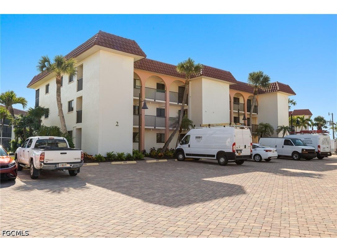 671 E Gulf Drive #2C2 Sanibel FL 33957 2026016820 image20