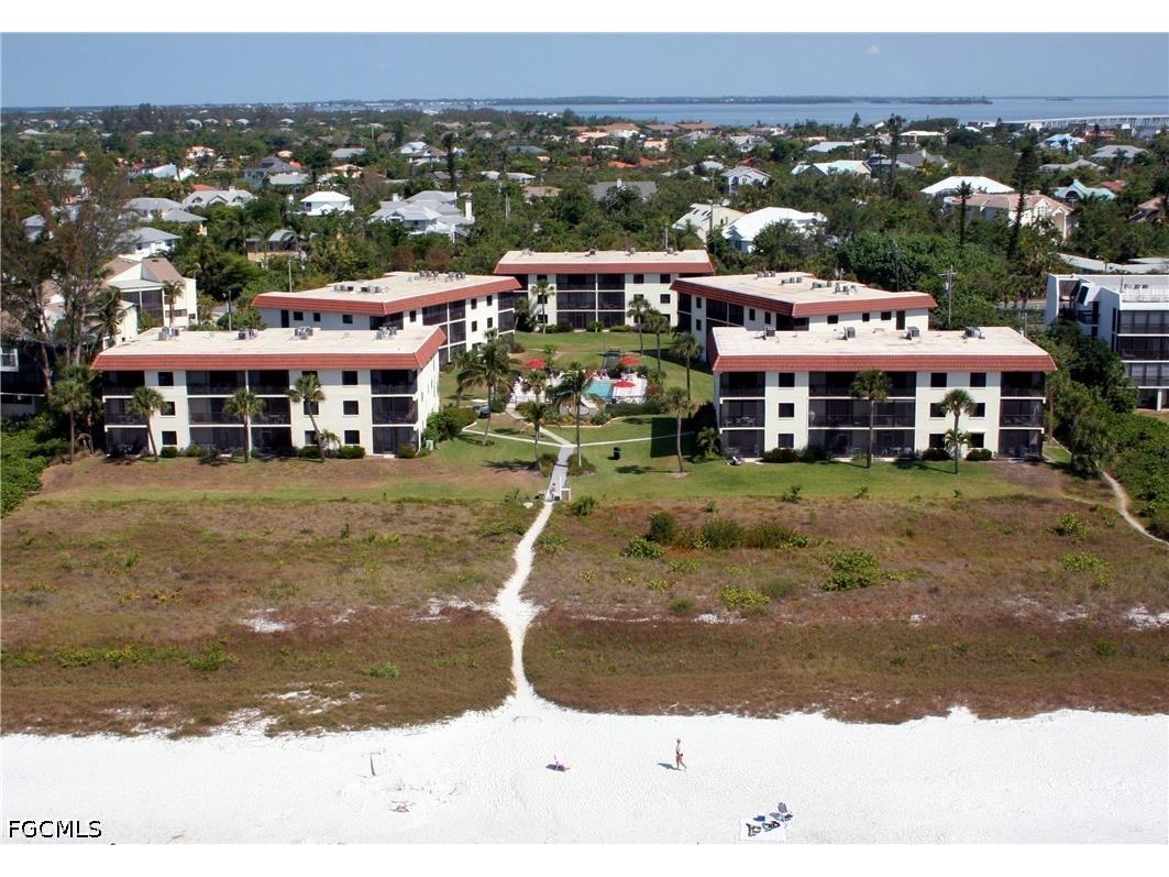 671 E Gulf Drive #2C2 Sanibel FL 33957 2026016820 image25