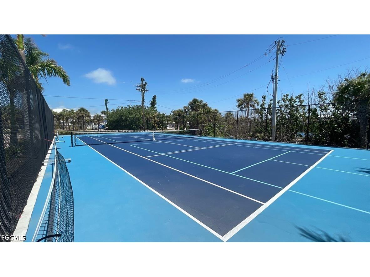 671 E Gulf Drive #2C2 Sanibel FL 33957 2026016820 image30
