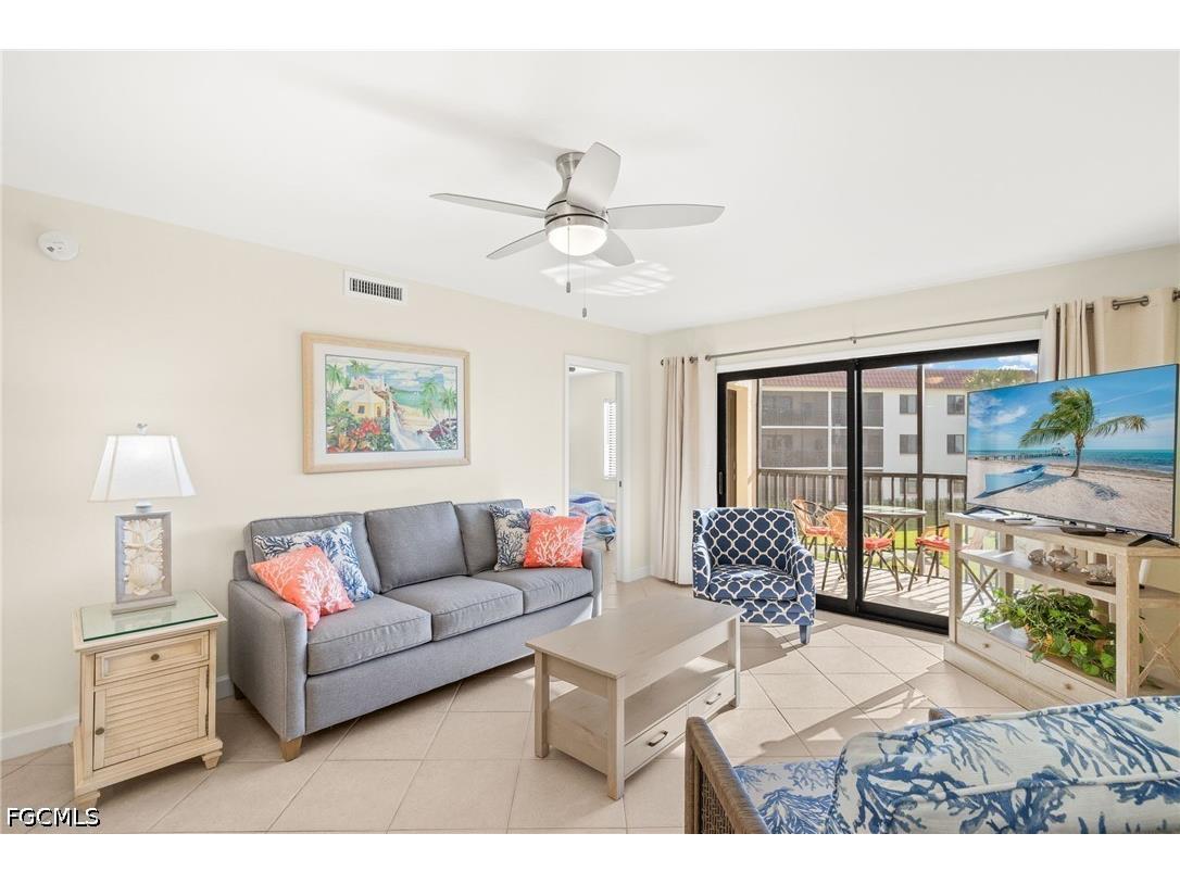 671 E Gulf Drive #2C2 Sanibel FL 33957 2026016820 image9