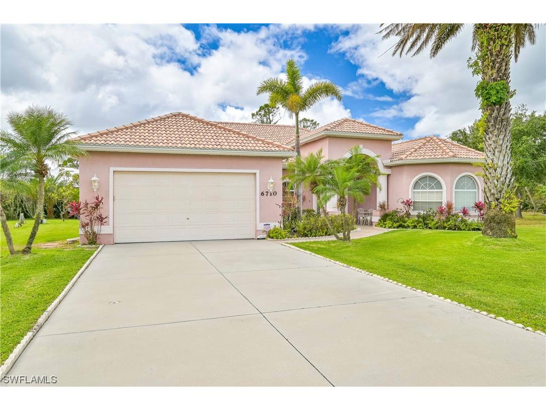 6710 Eagle Tree Court North Fort Myers FL 33917 223089199 image1