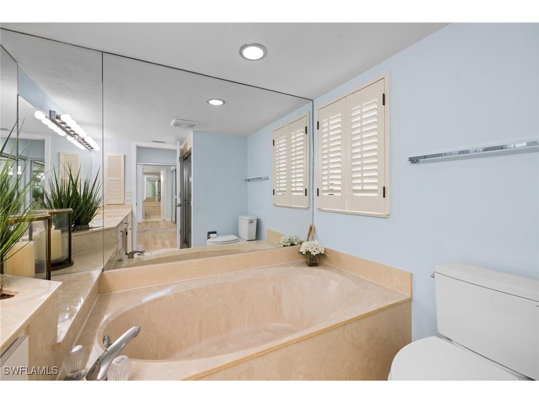 6710 Pelican Bay Boulevard #422 Naples FL 34108 225078069 image21