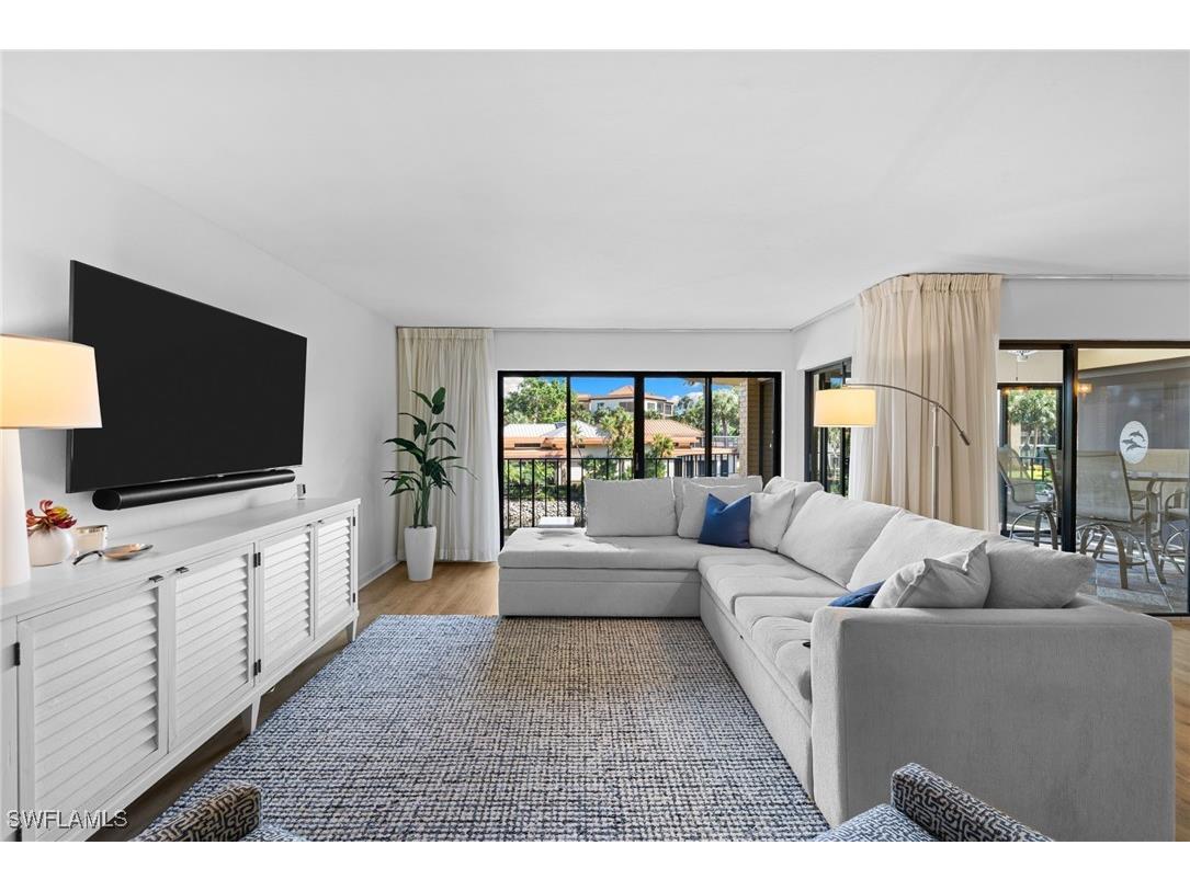 6710 Pelican Bay Boulevard #422 Naples FL 34108 225078069 image3