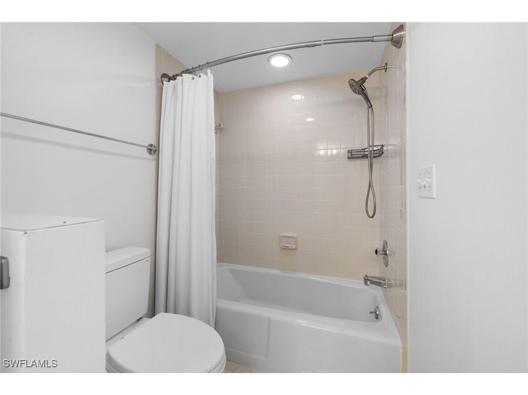 6710 Pelican Bay Boulevard #422 Naples FL 34108 225078069 image30