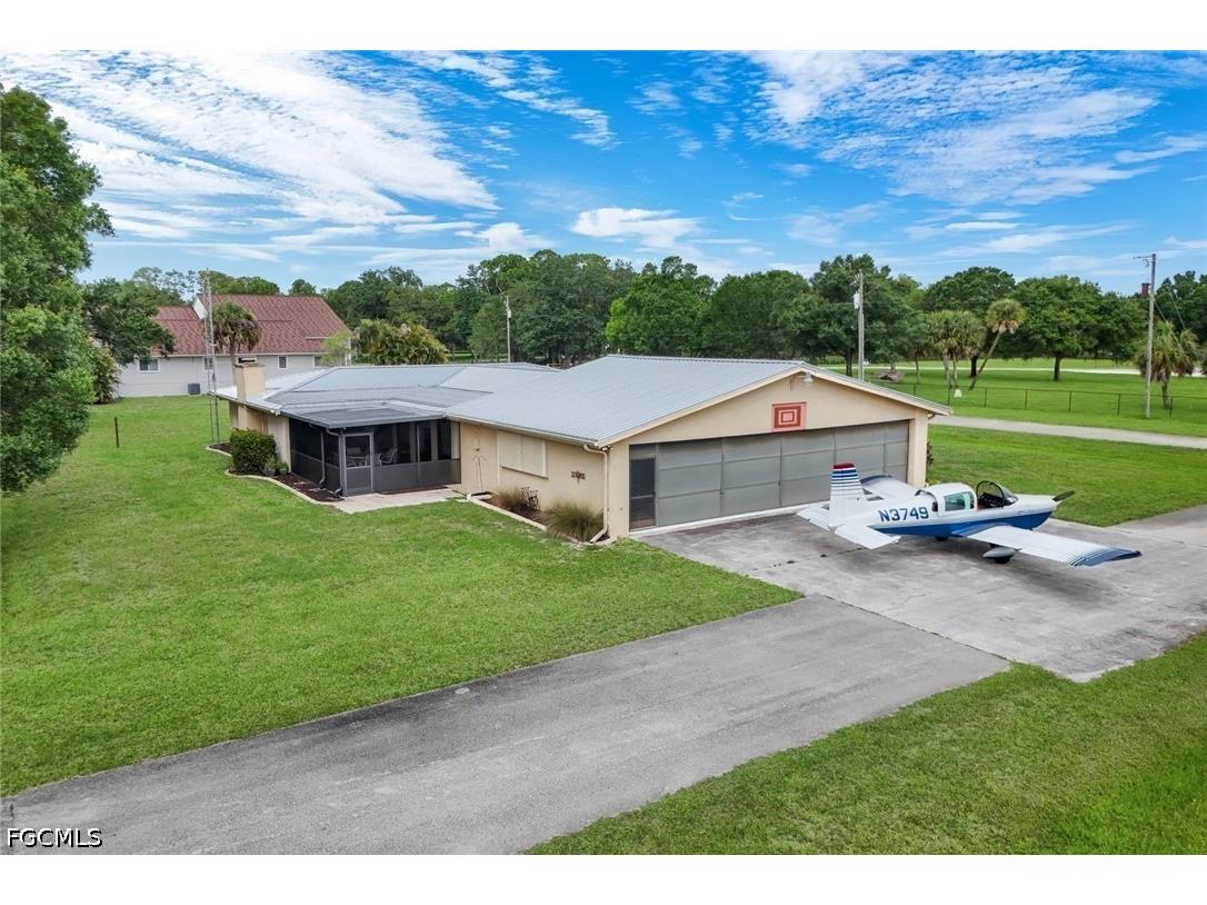 6711 Cadet Avenue Fort Myers FL 33905 2026024292 image1