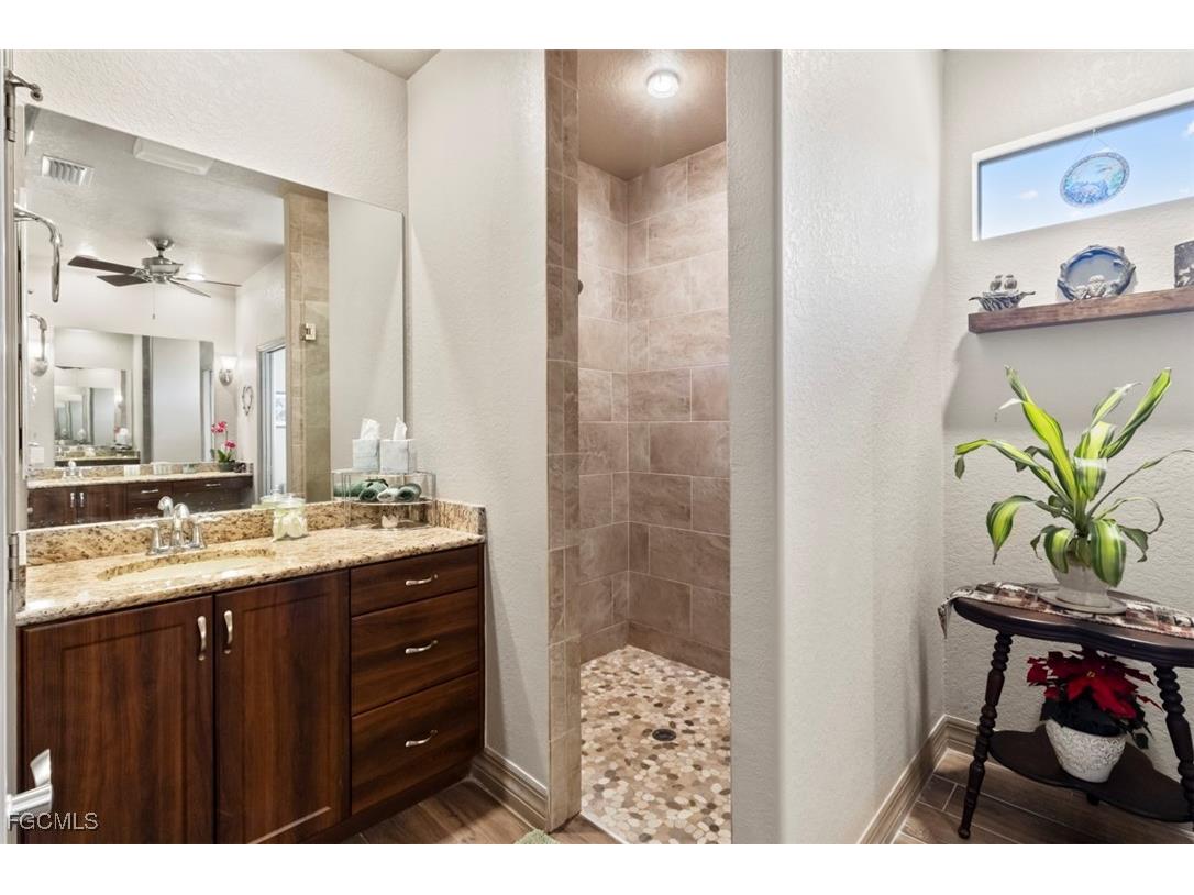 6711 Matt Pledger Court North Fort Myers FL 33917 2025019418 image21