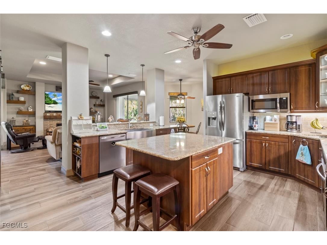 6711 Matt Pledger Court North Fort Myers FL 33917 2025019418 image27