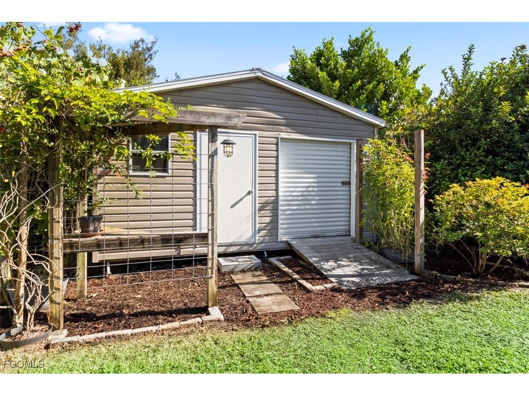 6711 Matt Pledger Court North Fort Myers FL 33917 2025019418 image45