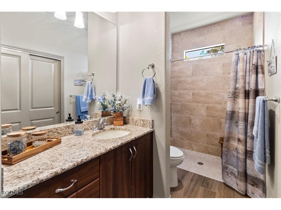 6711 Matt Pledger Court North Fort Myers FL 33917 2025019418 image8