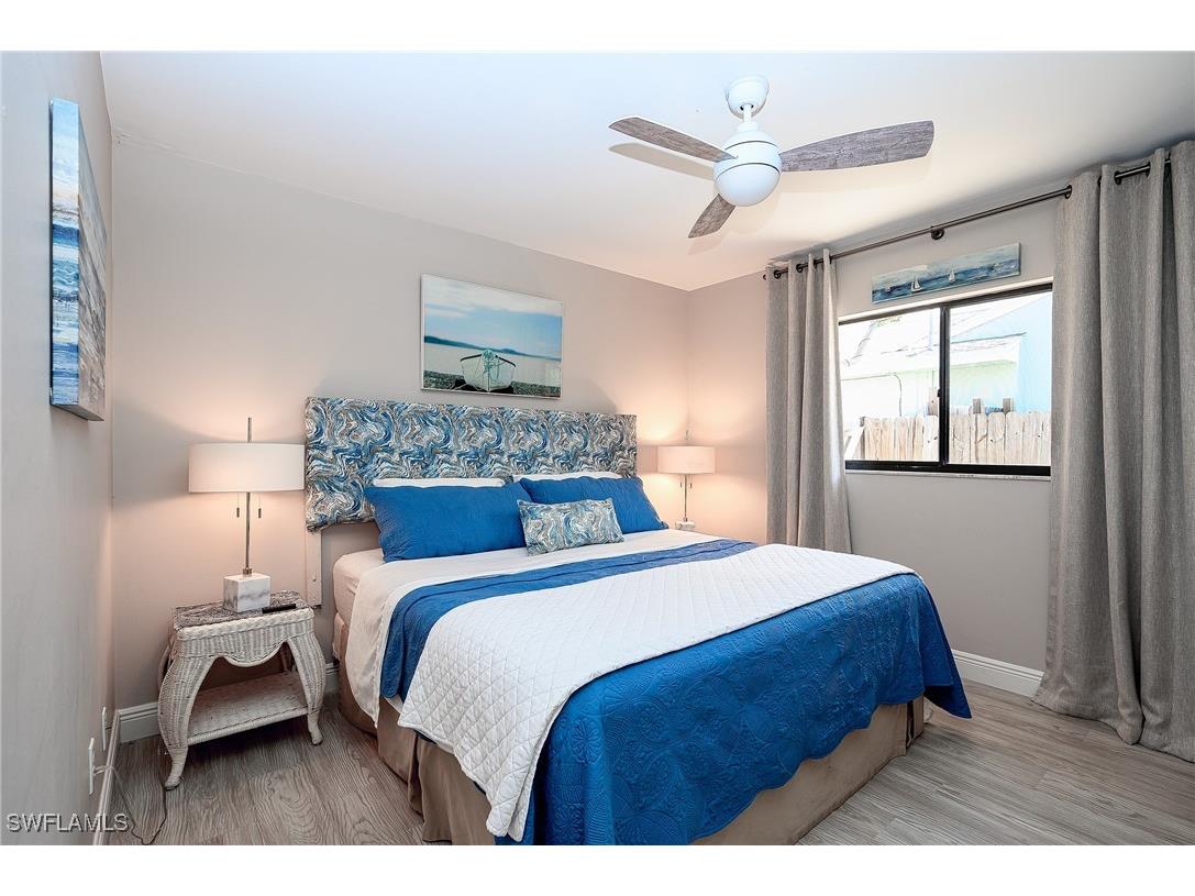 672 100th Avenue Naples FL 34108 225063681 image16