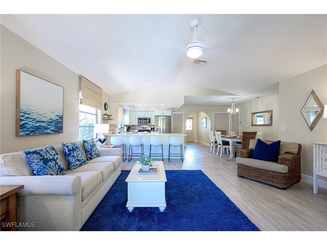 672 100th Avenue Naples FL 34108 225063681 image4