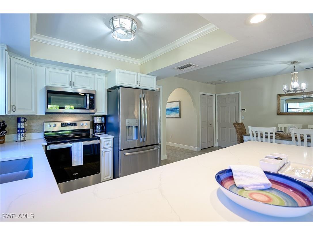 672 100th Avenue Naples FL 34108 225063681 image7