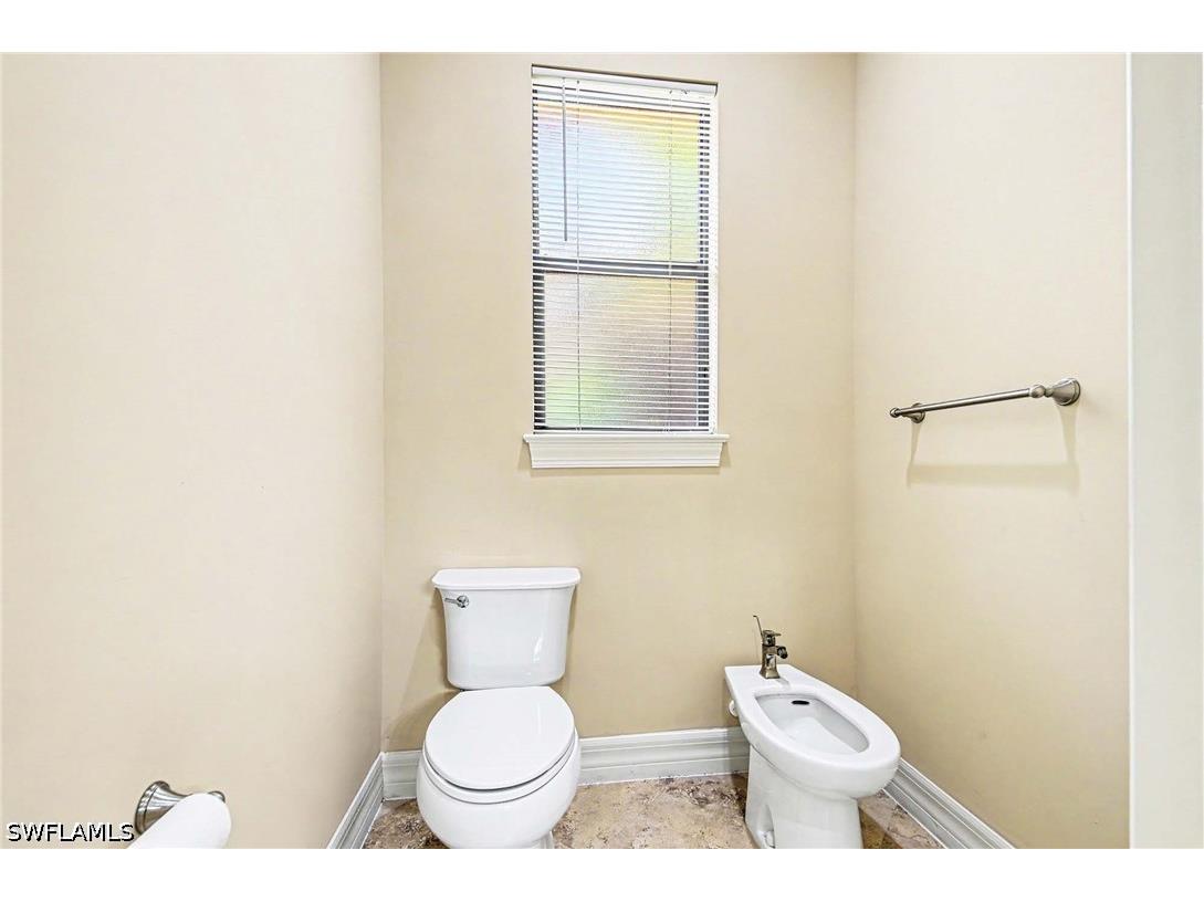 672 Fairway Terrace Naples FL 34103 226016367 image14