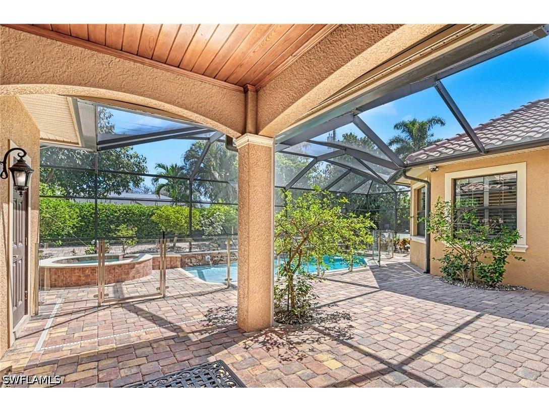672 Fairway Terrace Naples FL 34103 226016367 image27