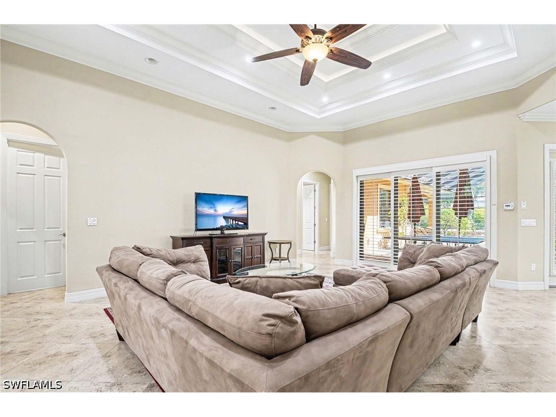 672 Fairway Terrace Naples FL 34103 226016367 image3