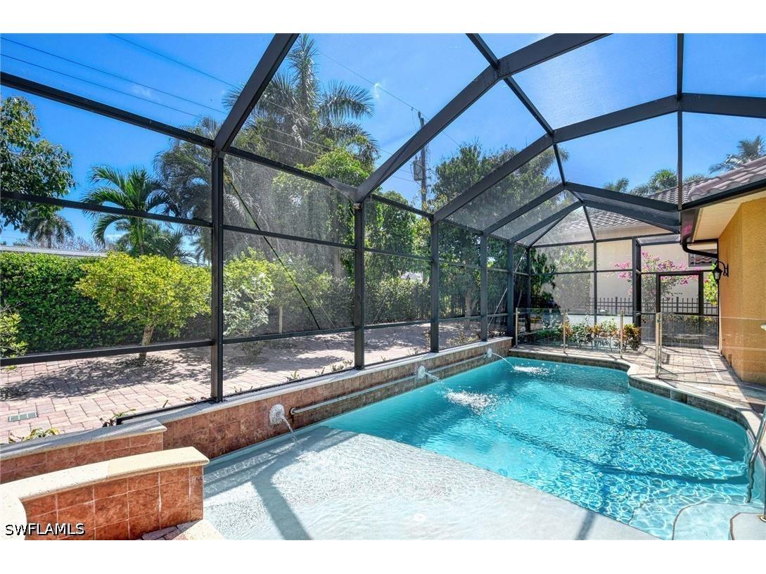 672 Fairway Terrace Naples FL 34103 226016367 image32