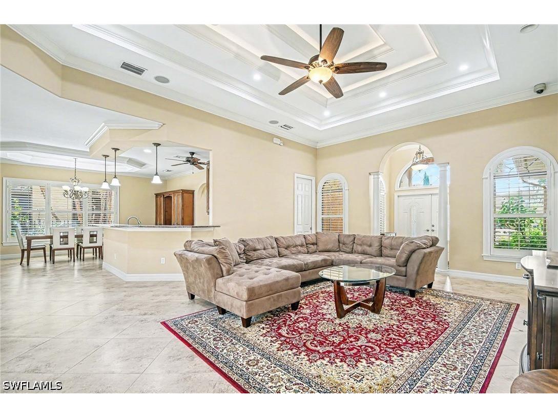 672 Fairway Terrace Naples FL 34103 226016367 image4