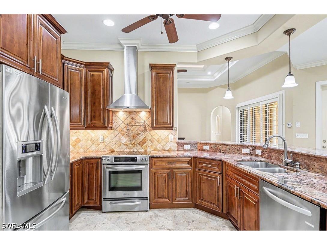 672 Fairway Terrace Naples FL 34103 226016367 image7