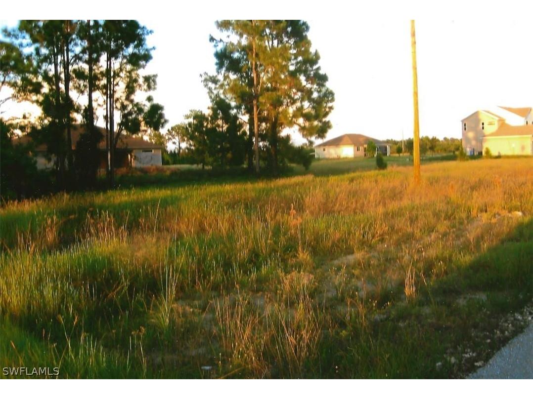 672 Manhattan Street E Lehigh Acres FL 33974 222057278 image1