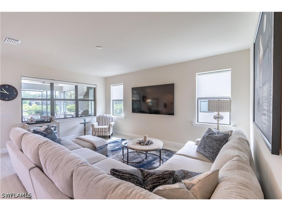 6727 Pennyroyal Drive Naples FL 34114 226022635 image10