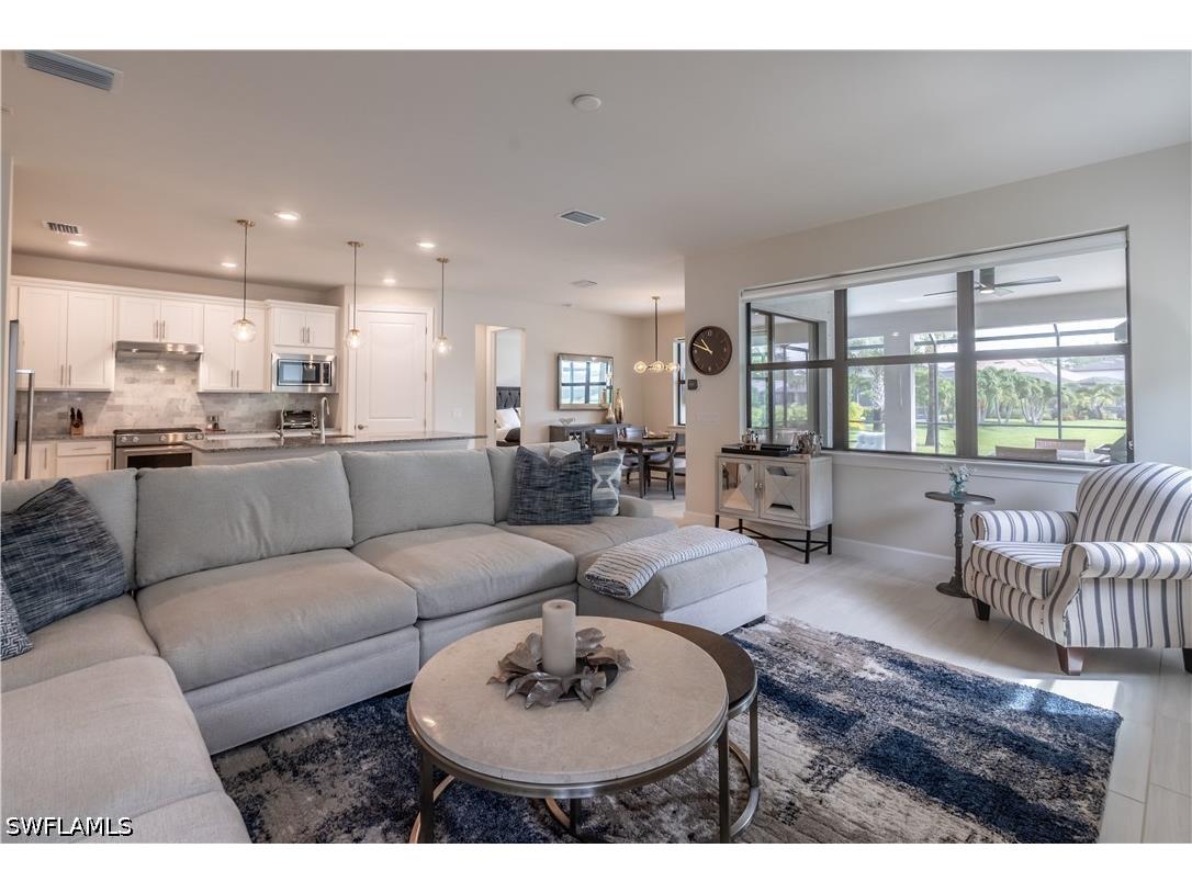 6727 Pennyroyal Drive Naples FL 34114 226022635 image11