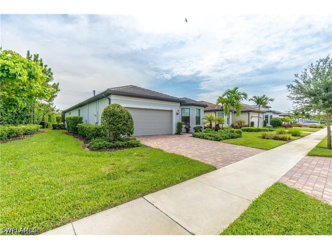 6727 Pennyroyal Drive Naples FL 34114 226022635 image2