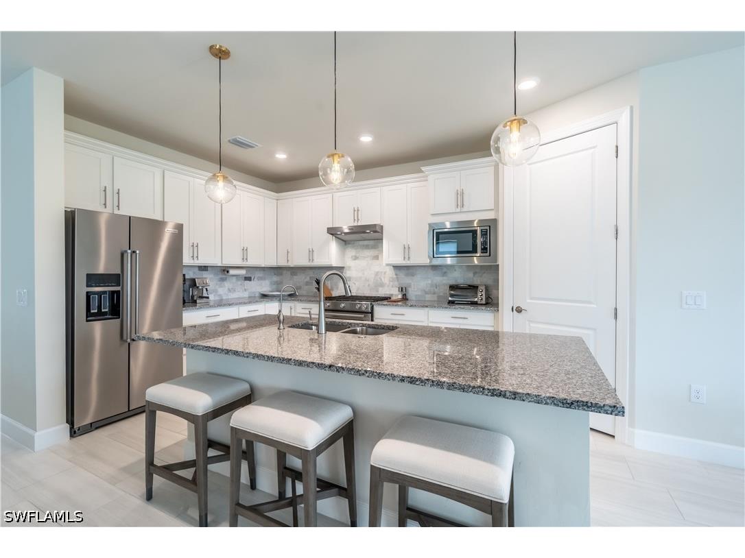 6727 Pennyroyal Drive Naples FL 34114 226022635 image3