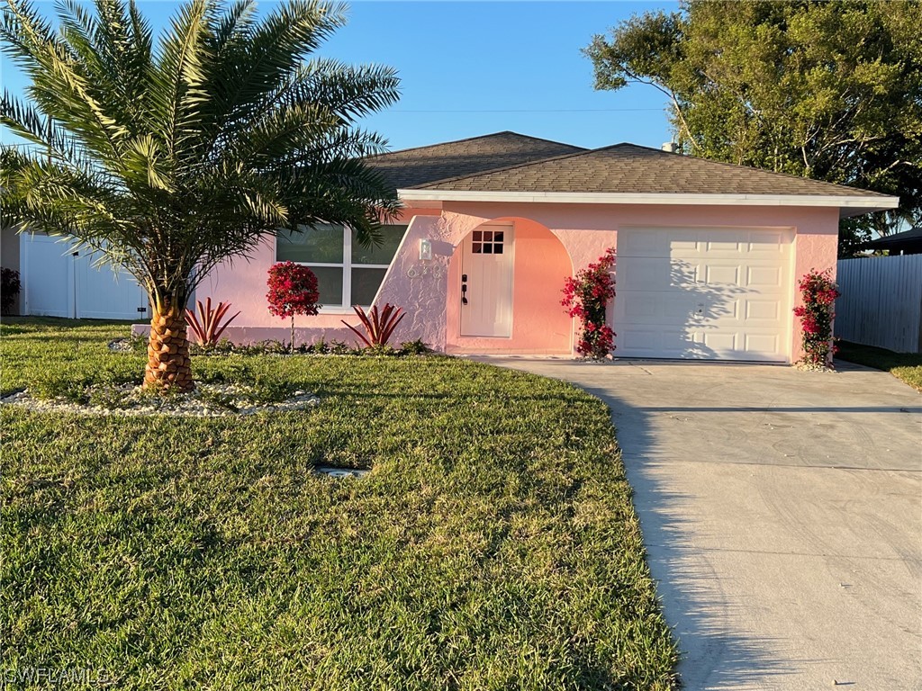 673 107th Avenue N Naples FL 34108 224018967 image1