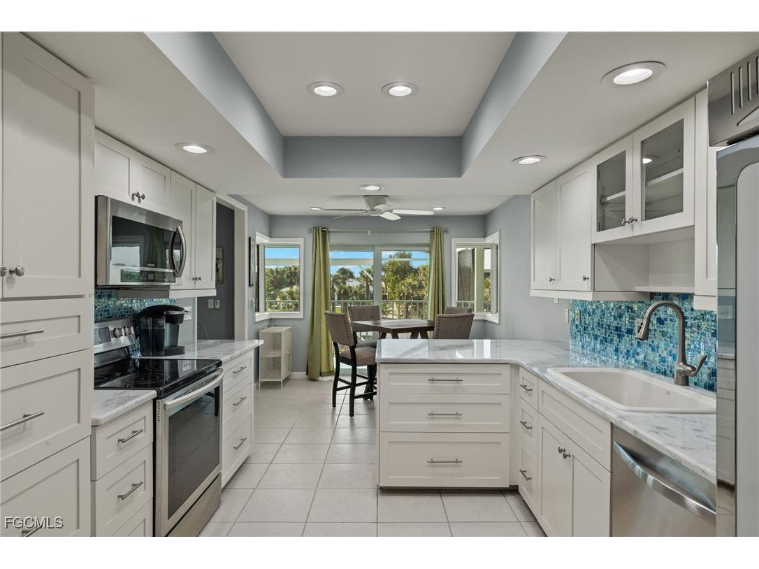 673 E Rocks Drive Sanibel FL 33957 2025017444 image13