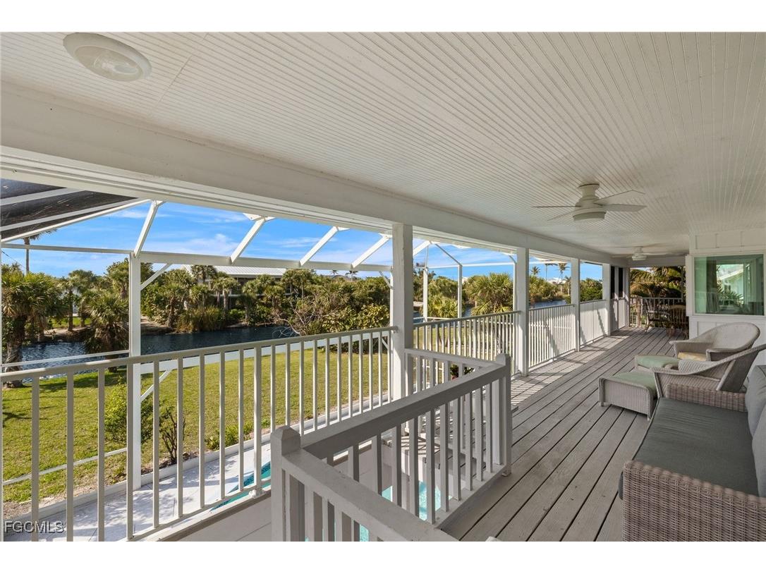 673 E Rocks Drive Sanibel FL 33957 2025017444 image29