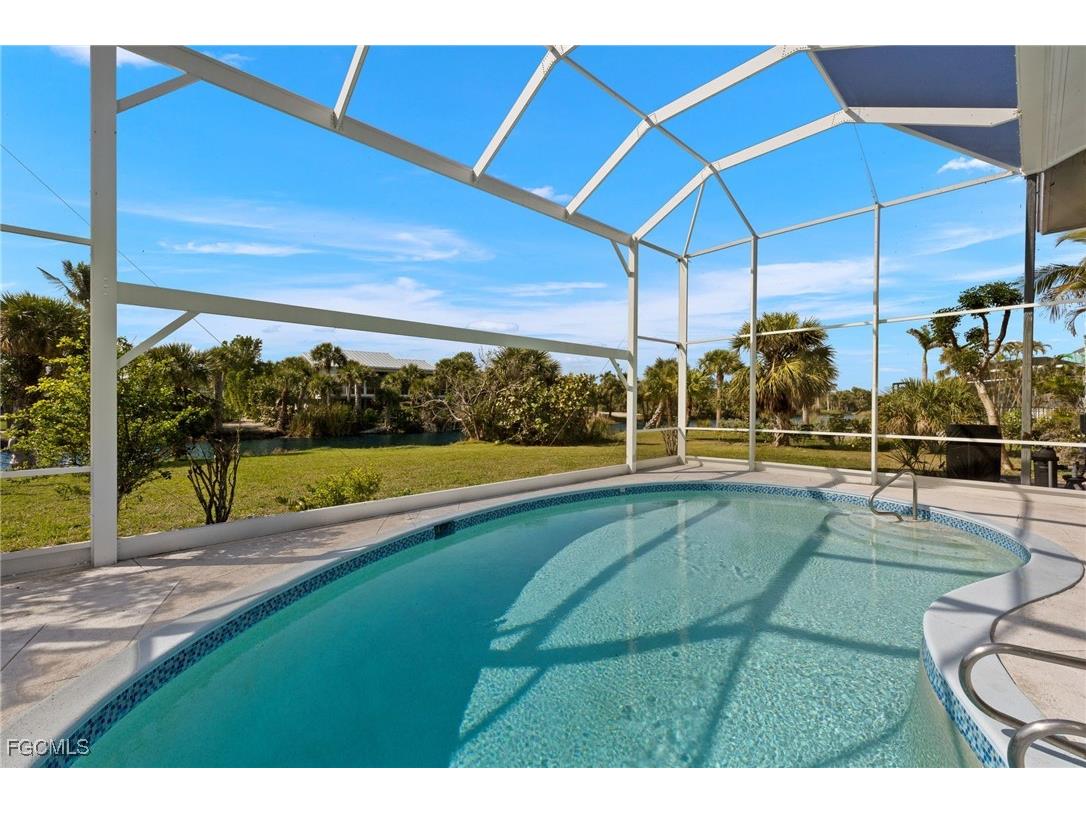 673 E Rocks Drive Sanibel FL 33957 2025017444 image32