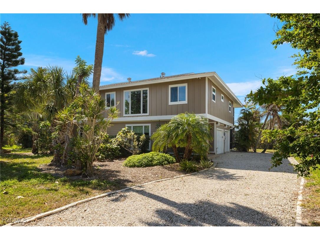 673 E Rocks Drive Sanibel FL 33957 2025017444 image34