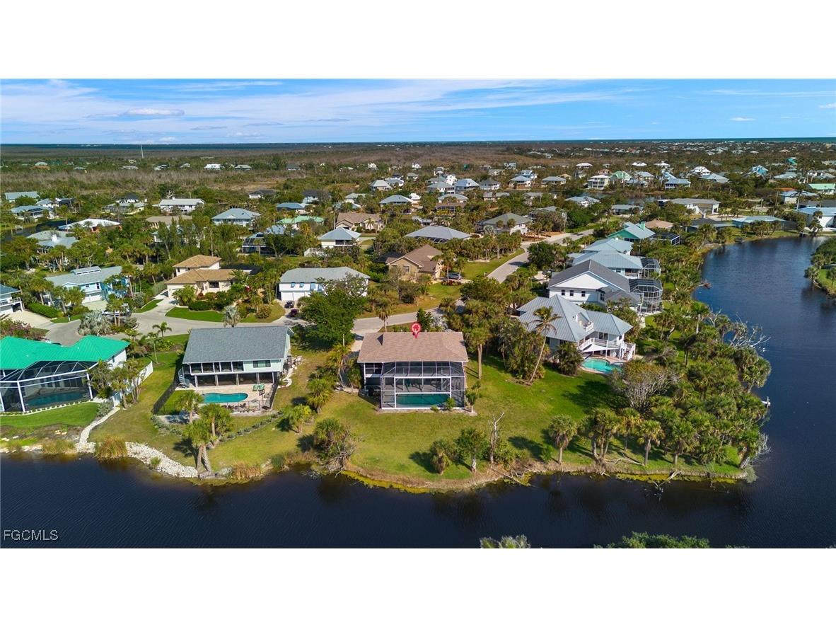 673 E Rocks Drive Sanibel FL 33957 2025017444 image40