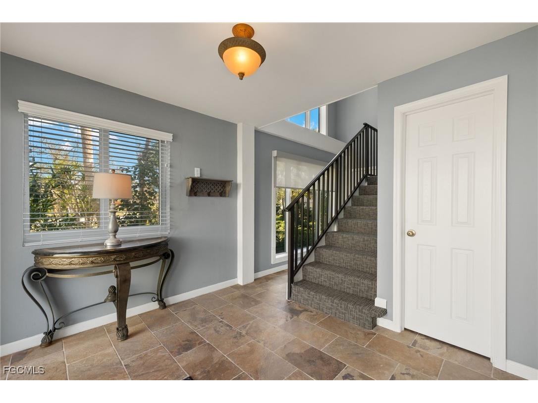 673 E Rocks Drive Sanibel FL 33957 2025017444 image5