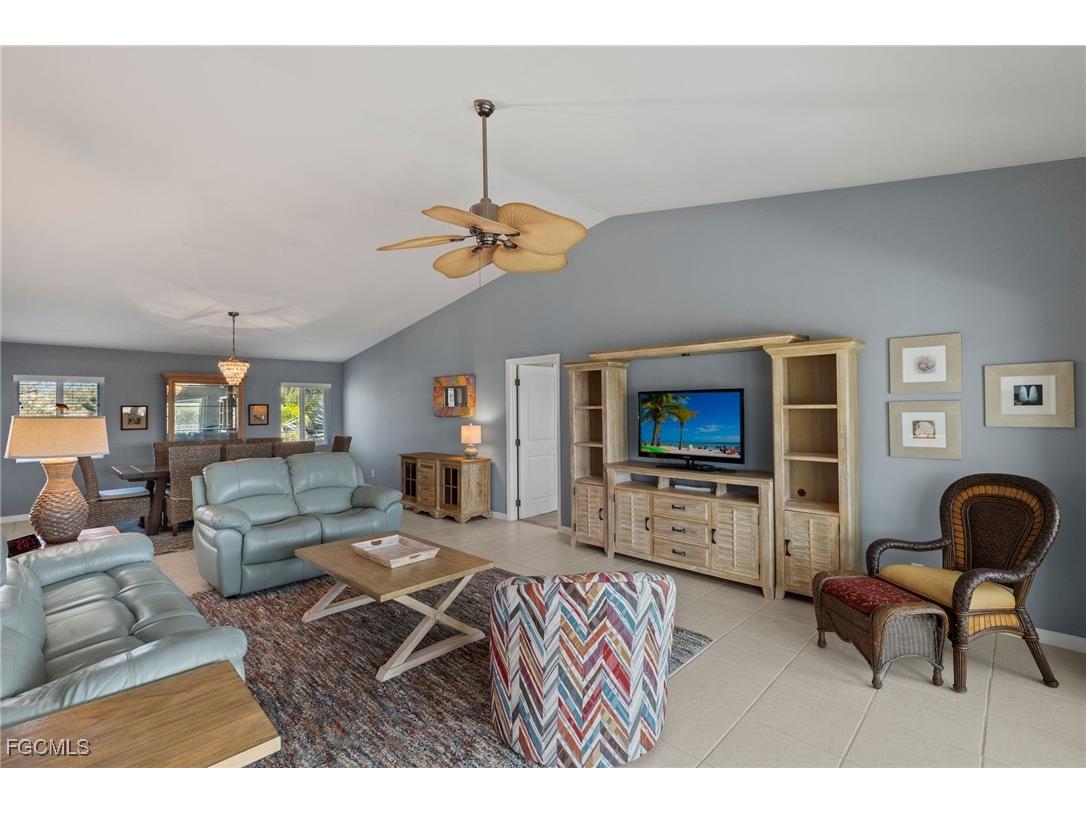 673 E Rocks Drive Sanibel FL 33957 2025017444 image6