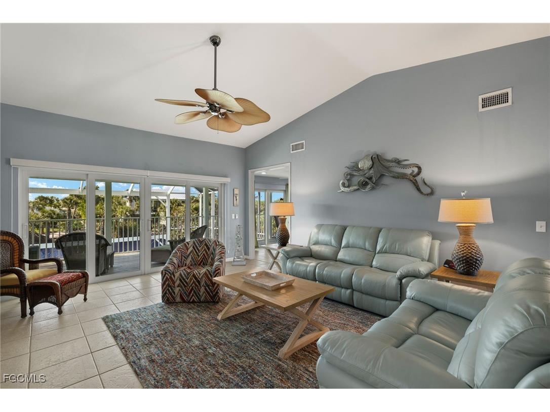 673 E Rocks Drive Sanibel FL 33957 2025017444 image9
