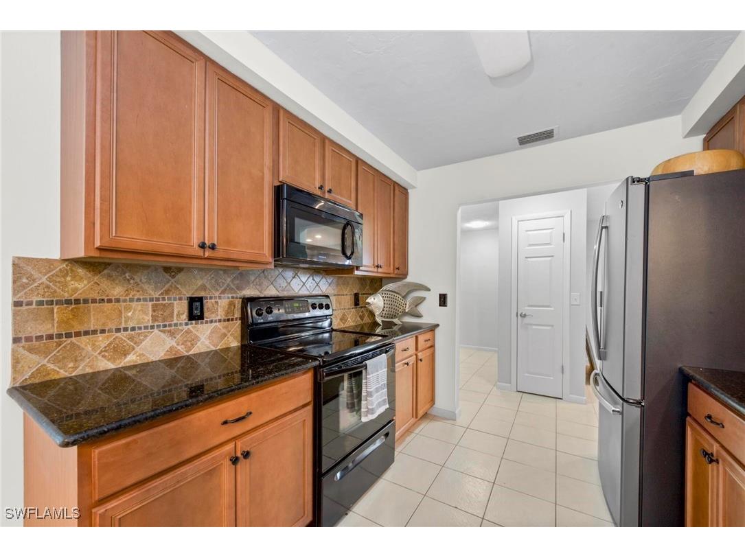 673 Travers Avenue Fort Myers FL 33919 225066742 image8