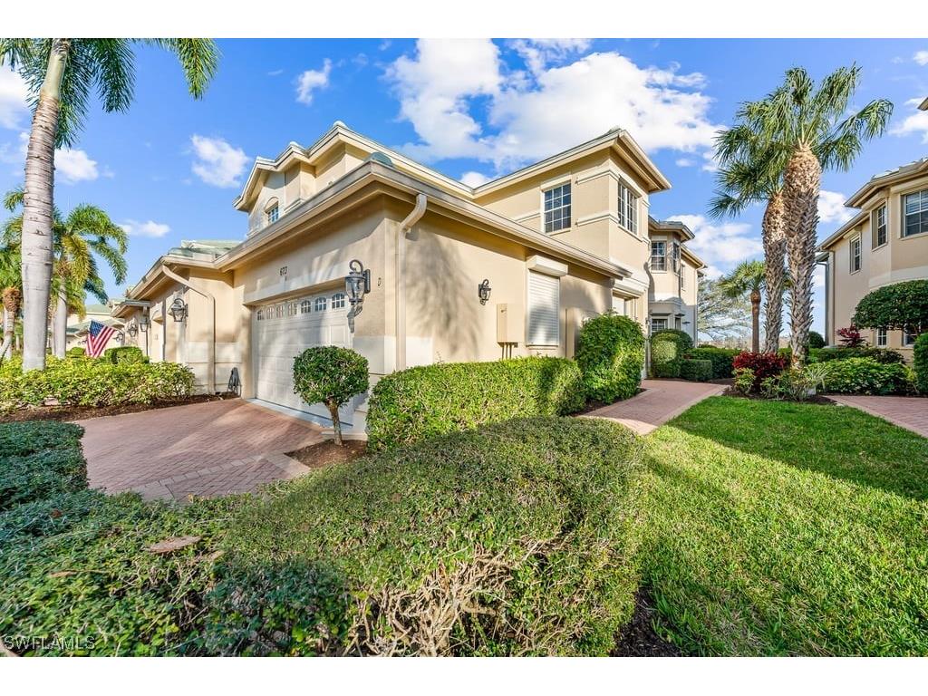 673 Vintage Reserve Circle #11-D Naples FL 34119 224016080 image1
