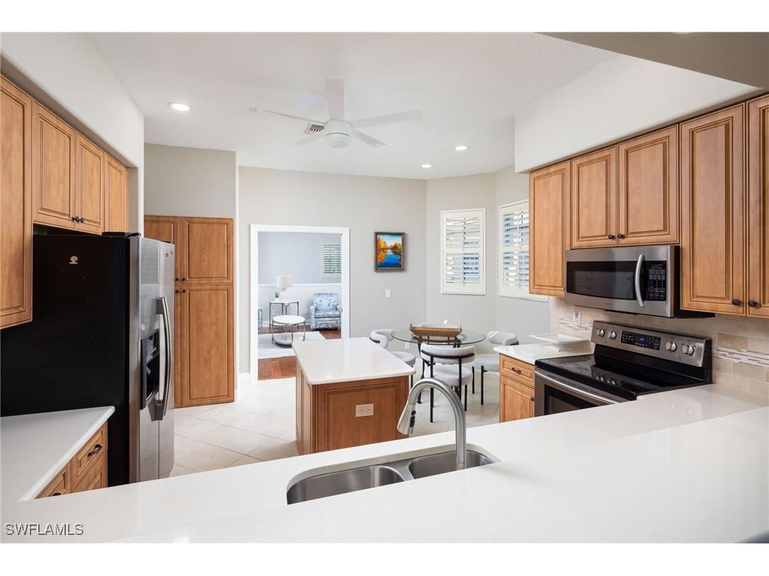 673 Vintage Reserve Circle #11C Naples FL 34119 225072983 image11