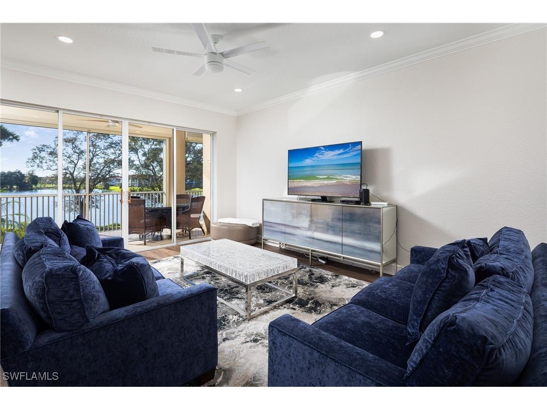 673 Vintage Reserve Circle #11C Naples FL 34119 225072983 image4