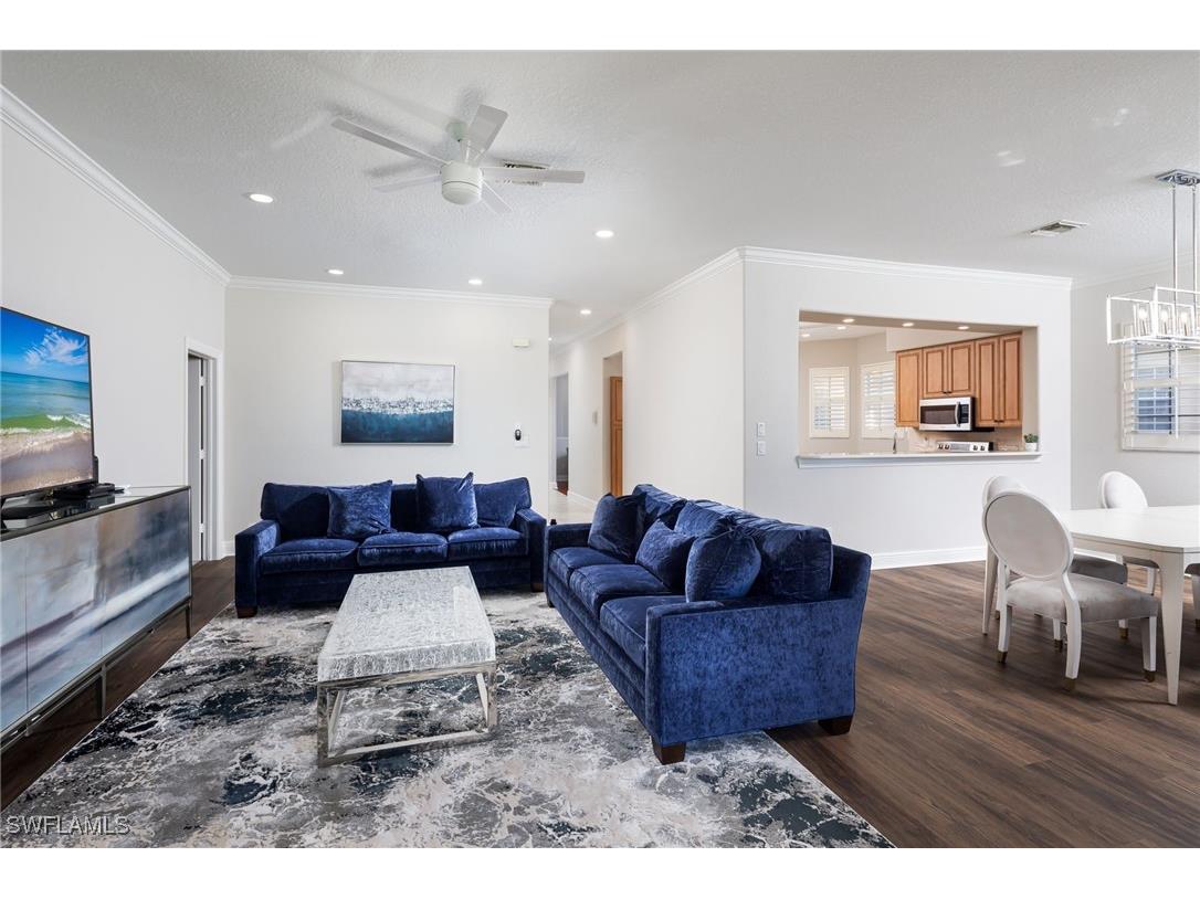 673 Vintage Reserve Circle #11C Naples FL 34119 225072983 image9